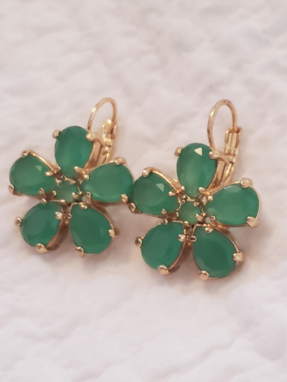 Floral Gold-Setting Green Drop Earrings